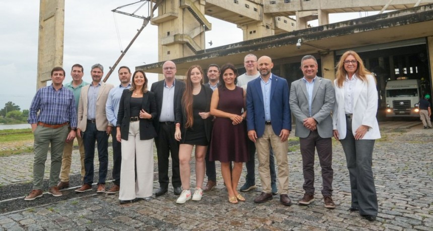 Santa Fe conecta con Tucumán y ofrece el potencial de sus puertos para sacar la producción al mundo