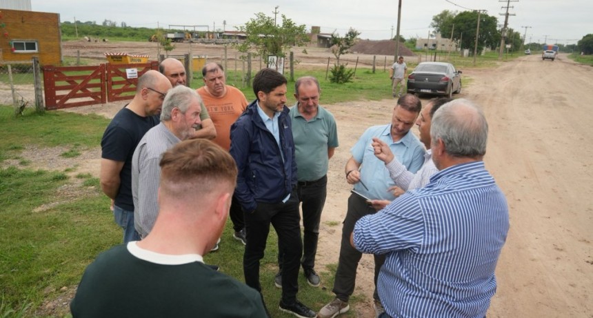 Pullaro recorrió las obras terminadas en los canales Arroyo Aguiar y Las Mandarinas