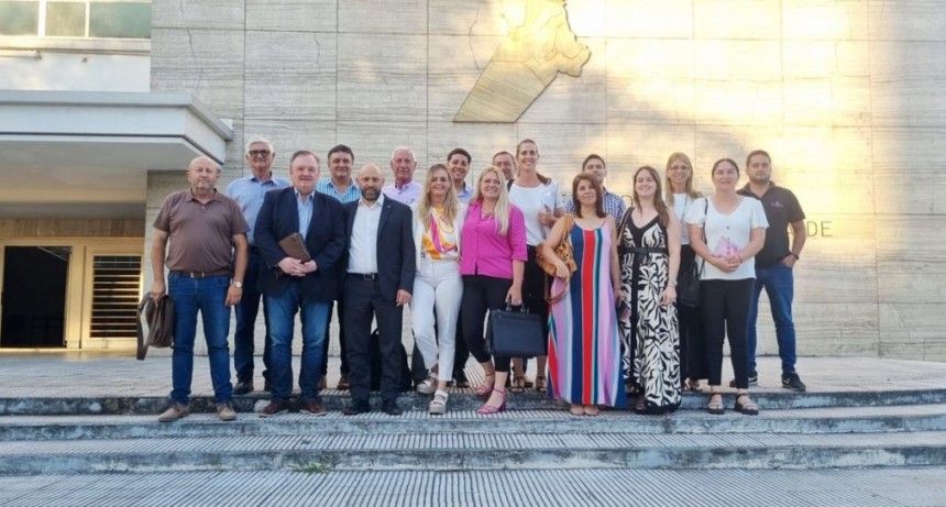 Autoridades del Dpto. San Crist&oacute;bal mantuvieron una reuni&oacute;n de trabajo con el Ministro de la Producci&oacute;n Gustavo Puccini