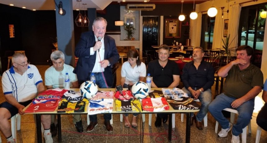 Se present&oacute; la Copa de F&uacute;tbol &ldquo;Departamento San Crist&oacute;bal&rdquo; impulsada por el Senador Felipe Michlig