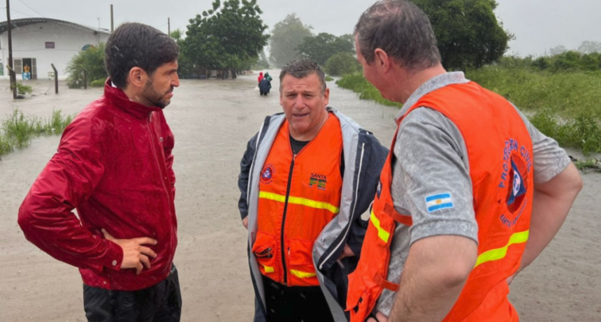 El gobernador encabez&oacute; en Reconquista una reuni&oacute;n del Comit&eacute; de Emergencia H&iacute;drica