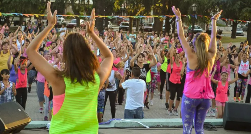 Santo Tom&eacute;: domingos de ritmos y zumba en el balneario Brigadier L&oacute;pez
