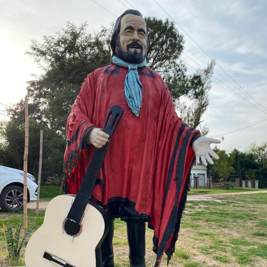 Sauce Viejo record&oacute; a Horacio Guarany, a 8 a&ntilde;os de su partida