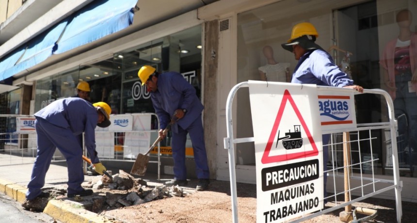Comenz&oacute; la renovaci&oacute;n de ca&ntilde;er&iacute;as de agua potable en la ciudad de Santa Fe: beneficiar&aacute; a m&aacute;s de 37.000 usuarios