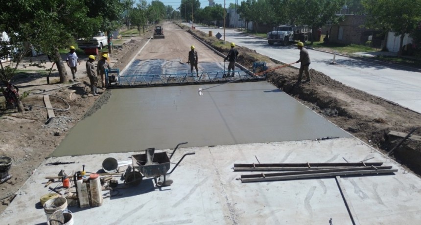 Avanza el plan de obras viales y pluviales para San Carlos Centro