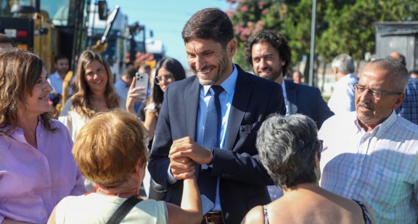 Pullaro: &ldquo;Invertimos en obra p&uacute;blica y hoy los vecinos ven en las calles las m&aacute;quinas iniciando trabajos tan anhelados&rdquo;