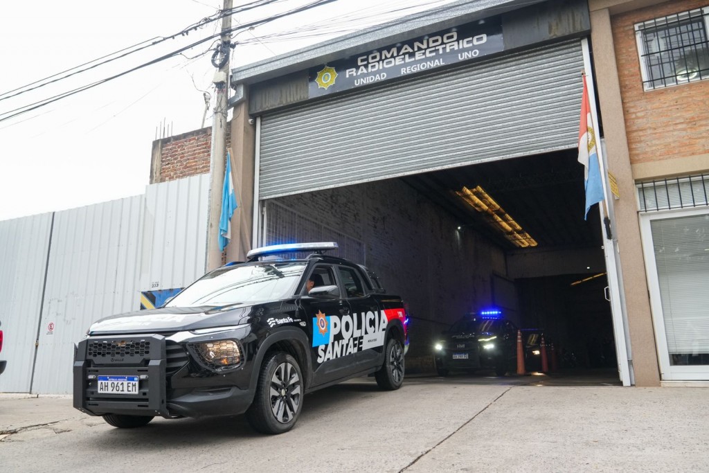 Provincia puso en funcionamiento una nueva base de relevo para los patrulleros en la ciudad de Santa Fe