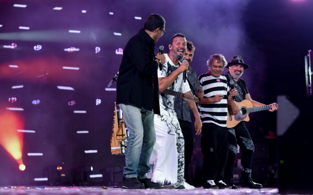 Cosquín 2026, sexta luna: homenajes a flor de piel, cruces festejados y carnaval toda la vida