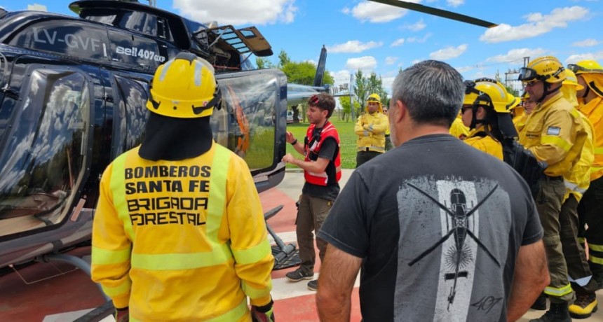 Brigadistas santafesinos se capacitaron en el uso seguro y la coordinación de medios de transporte aéreos