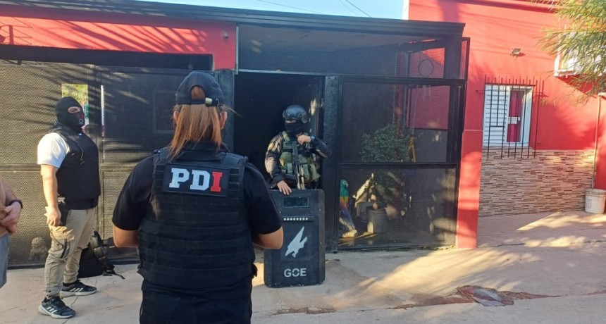 Microtr&aacute;fico en la ciudad de Santa Fe: PDI detuvo a seis personas en el barrio Villa Elsa