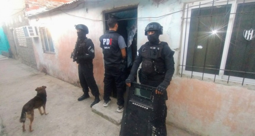 La PDI identificó a cuatro hombres por abuso de arma de fuego en la ciudad de Santa Fe