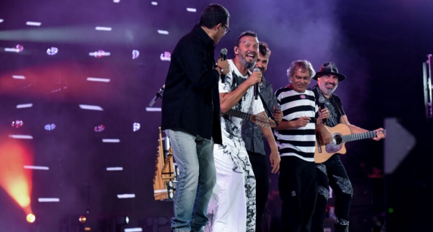 Cosquín 2026, sexta luna: homenajes a flor de piel, cruces festejados y carnaval toda la vida