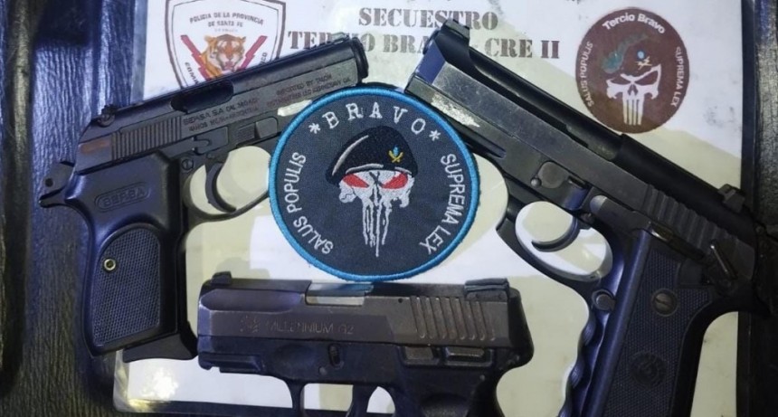 Rosario: la Polic&iacute;a detuvo a un hombre con tres armas de fuego y una nota intimidatoria