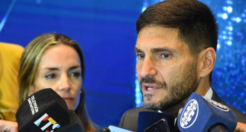 Pullaro: &ldquo;Si nos dieran lo que aportamos, nos hacemos cargo completamente del transporte&rdquo;