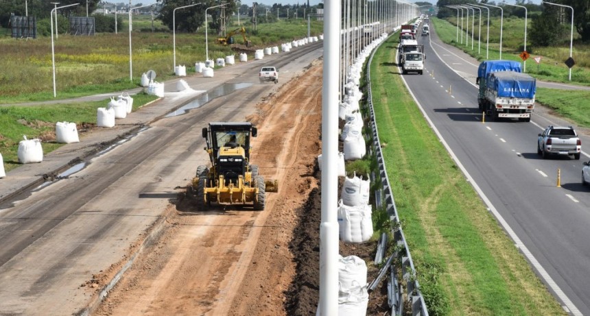 Operativo Cosecha: coordinan acciones para mantener el tr&aacute;nsito fluido mientras avanza la obra del tercer carril de la autopista