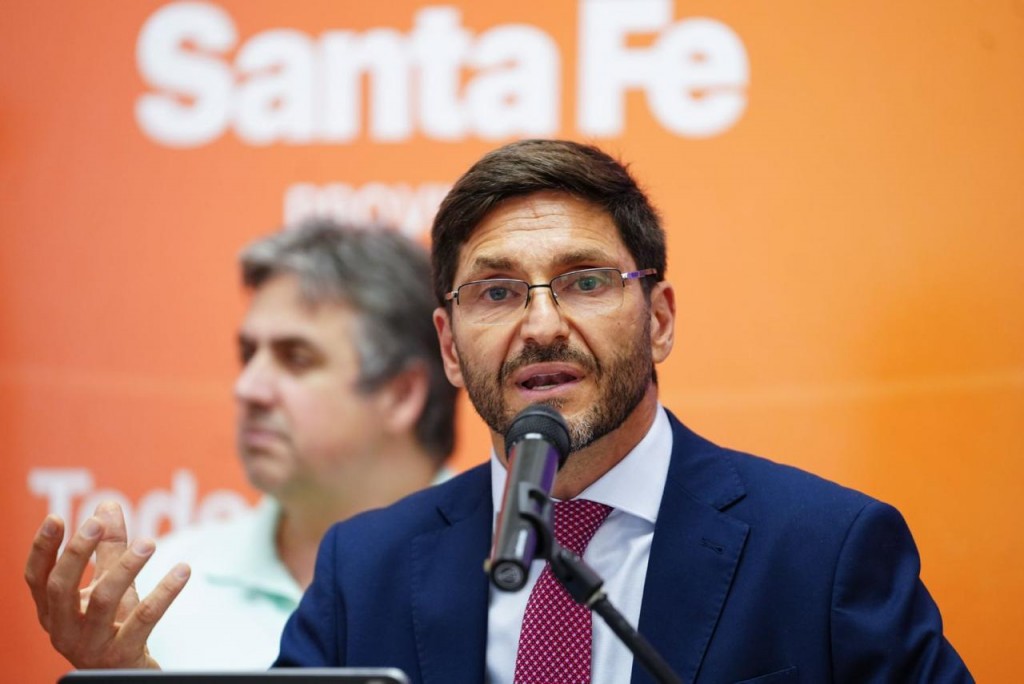 Pullaro: “Ningún personal policial ni del servicio penitenciario de Santa Fe va a tener un sueldo inferior a $ 1.350.000”