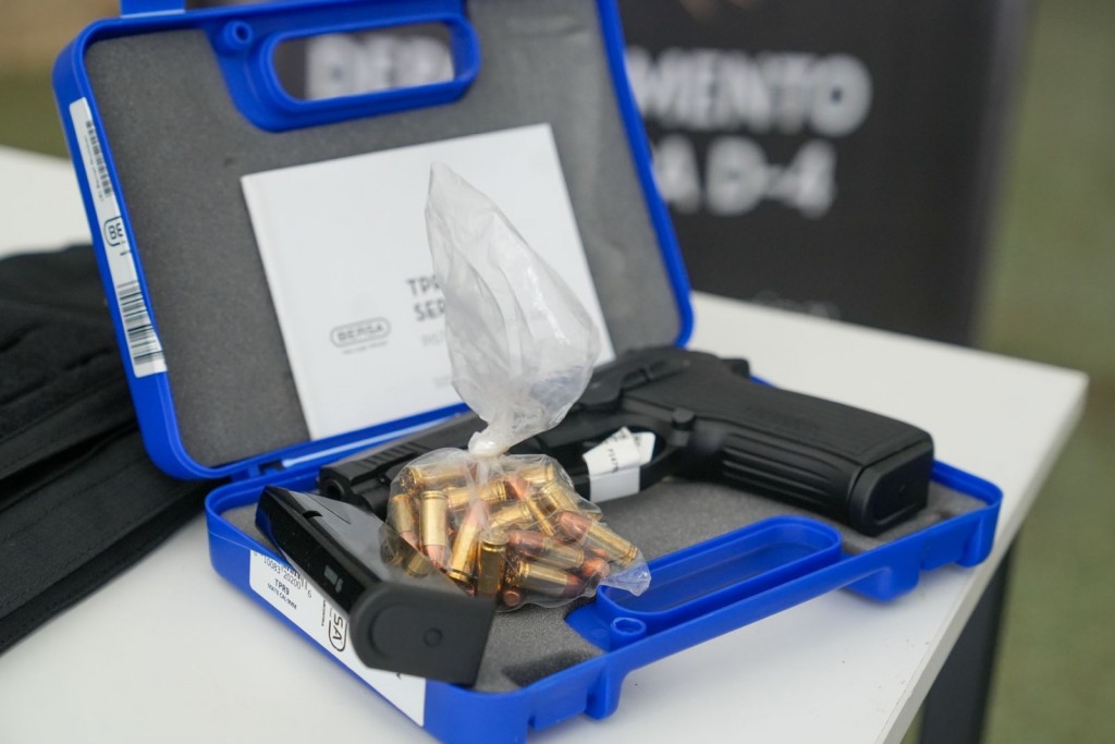 Inversión inédita en seguridad: la Provincia entregó el equipamiento personal a 811 nuevos suboficiales