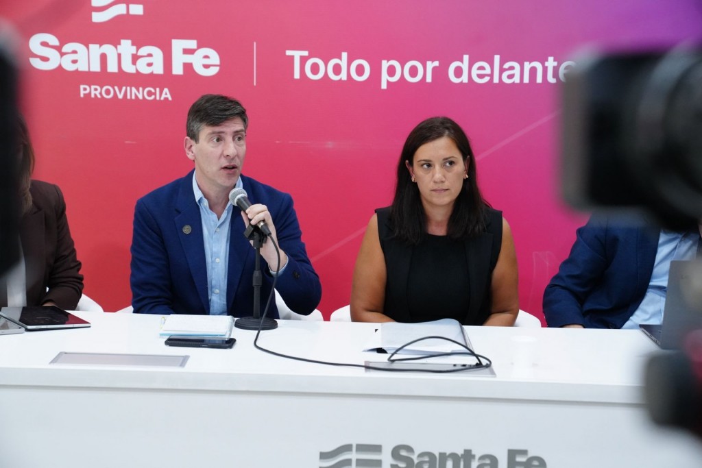 Inversión en bienestar y operatividad: Provincia amplía la cobertura de salud mental y mejora la movilidad para las fuerzas de seguridad