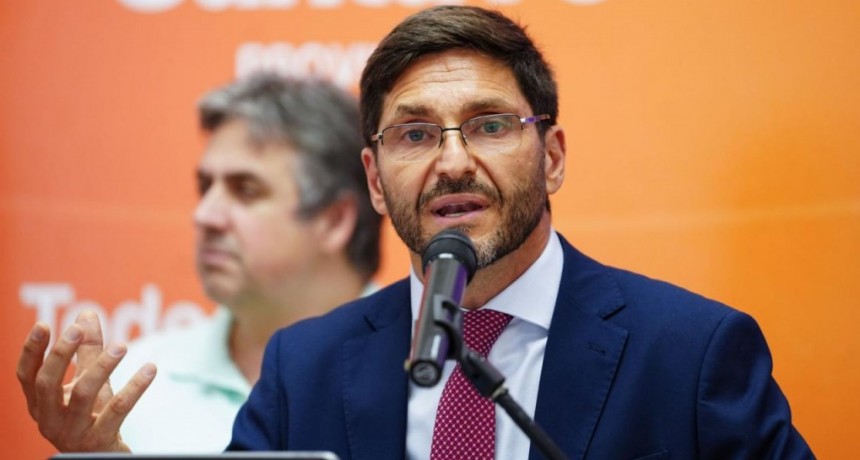 Pullaro: “Ningún personal policial ni del servicio penitenciario de Santa Fe va a tener un sueldo inferior a $ 1.350.000”