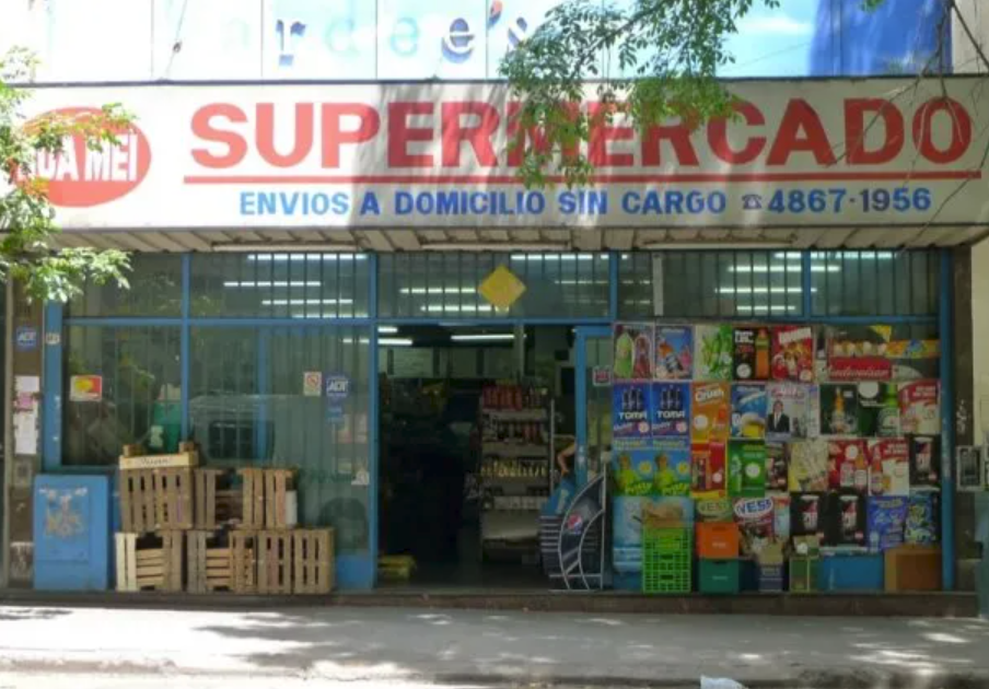 El inentendible cartel de un supermercado chino que es viral