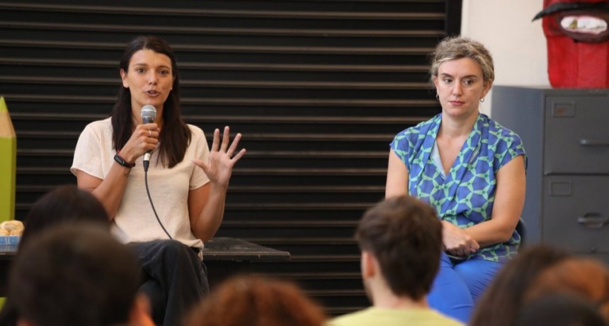 Mariana Escobar, directora de programas Socioculturales de Santa Fe: "Las mujeres podemos ocupar un lugar de transformaci&oacute;n social"