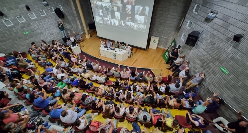 Paritaria Central: ATE y UPCN aceptaron la propuesta salarial ofertada por el gobierno santafesino