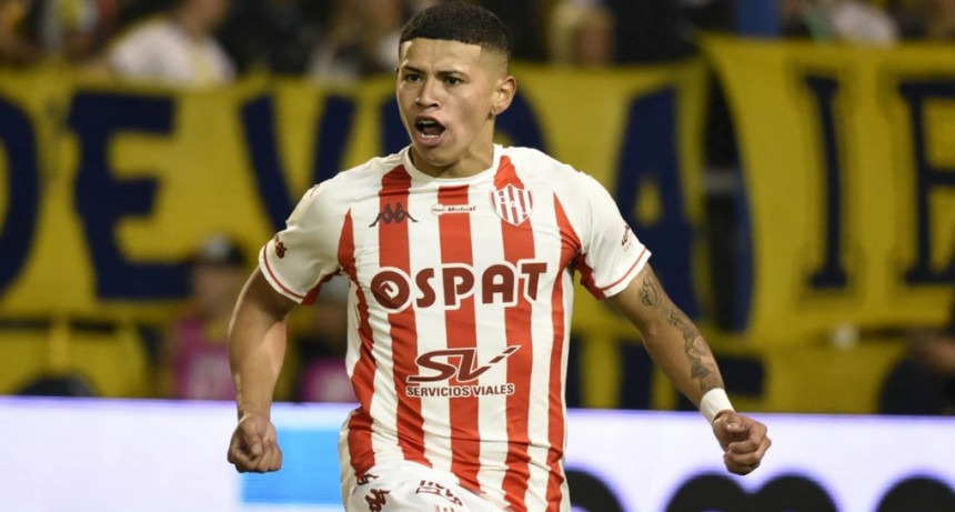 Racing vendr&iacute;a a la carga por Machuca