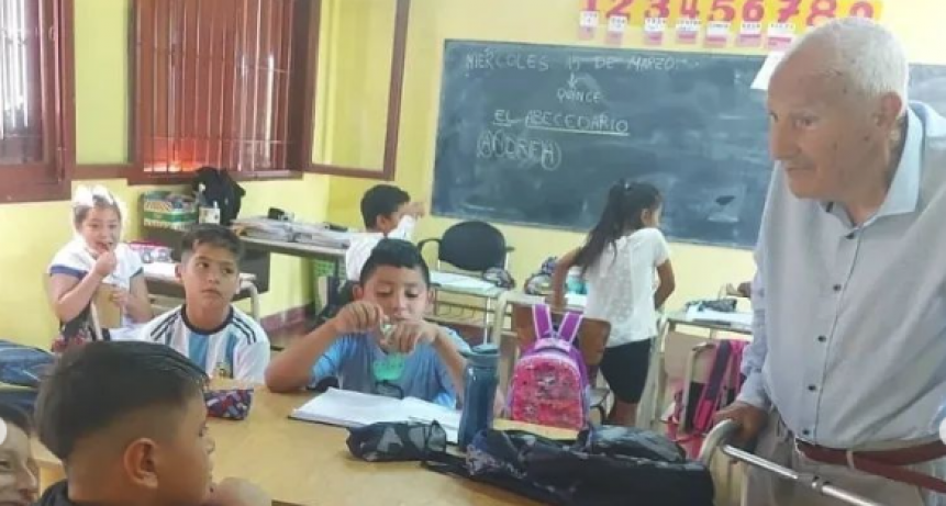 El senador Kaufmann asisti&oacute; a la escuela rural de Paraje Los Cerrillos