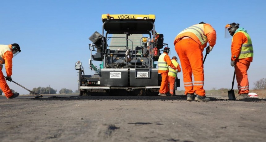 Provincia contin&uacute;a reparando la Autopista Rosario - Santa Fe