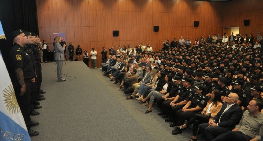 El Gobierno Provincial incorpor&oacute; otros 190 polic&iacute;as al Departamento La Capital