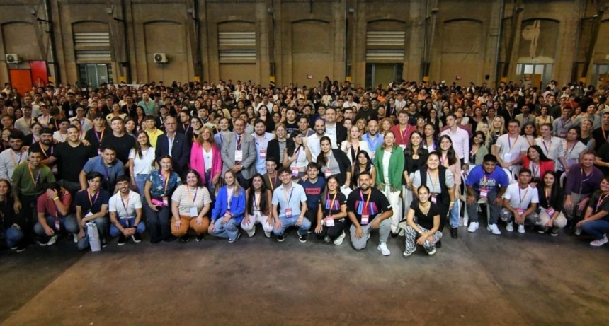 Regi&oacute;n Centro: m&aacute;s de 600 j&oacute;venes participan del primer Encuentro Regional de Juventudes