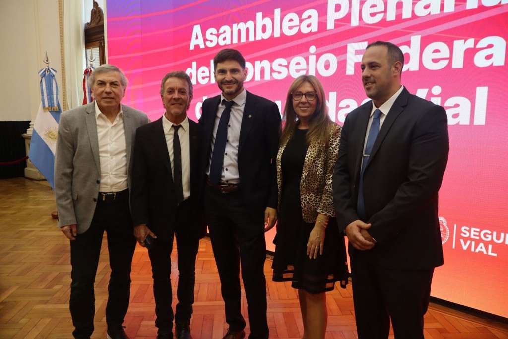 Pullaro impulsa una articulaci&oacute;n federal para reducir las muertes por siniestros viales