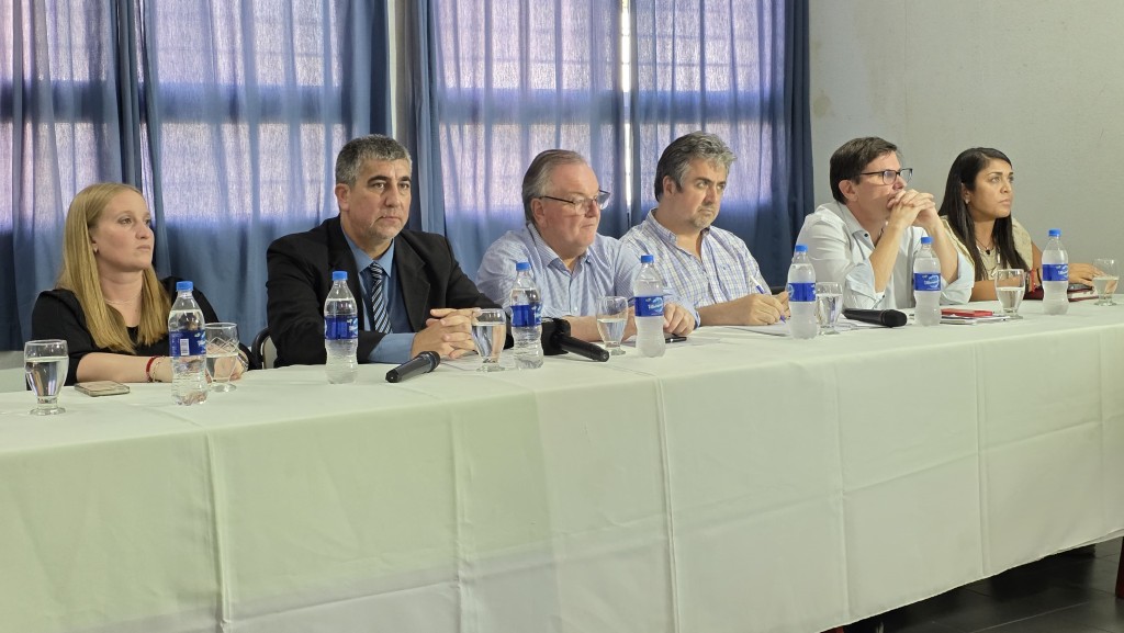 Felipe Michlig: &ldquo;Son momentos de consternaci&oacute;n, de acompa&ntilde;amiento y de contenci&oacute;n&rdquo;