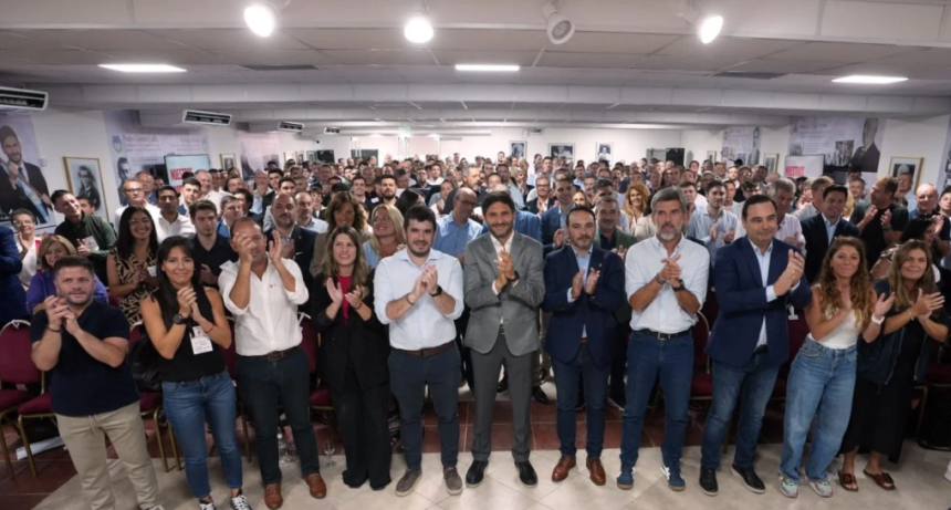 El Encuentro Nacional de Intendentes radicales sesion&oacute; en Santa Fe con una amplia asistencia de dirigentes de todo el pa&iacute;s