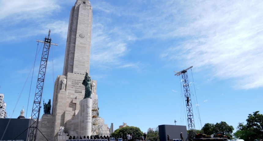 Rosario se prepara para vivir una noche hist&oacute;rica con Fito P&aacute;ez en el Monumento a la Bandera