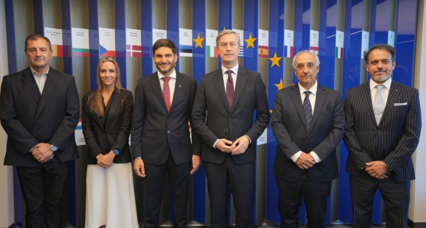 Pullaro se reuni&oacute; con el embajador de la Uni&oacute;n Europea y consolid&oacute; la agenda comercial de Santa Fe