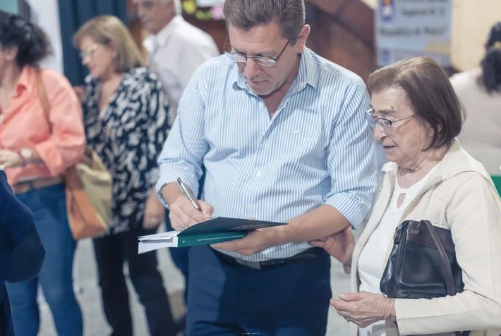 San Justo: frente a un gran marco presentaron la “Sinfonía Mantovani”