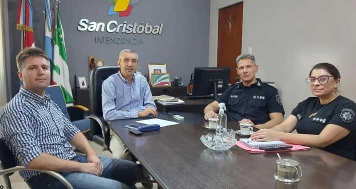 San Cristóbal: la policía podrá retener vehículos en infracción en la vía pública