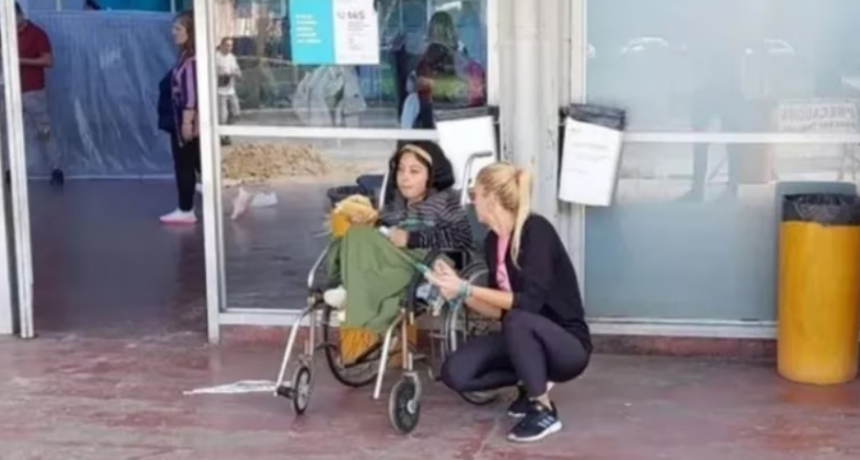 El Ministerio de Desarrollo Social intervino en el caso de la joven abandonada en la Terminal de &Oacute;mnibus de Santa Fe