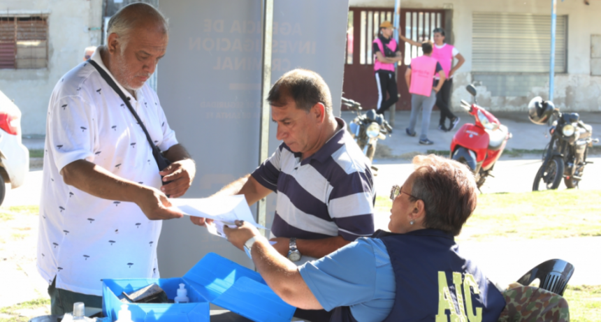 Santa Fe M&aacute;s Cerca: contin&uacute;a el operativo interministerial en barrio Barranquitas
