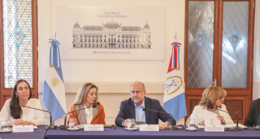 Perotti evalu&oacute; los avances de las obras de los gasoductos santafesinos junto a funcionarios nacionales
