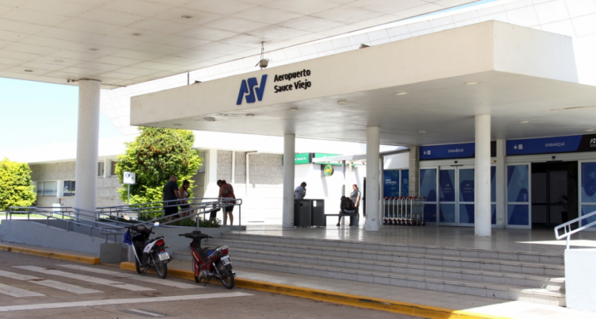 Iniciaron las obras para que sea internacional el Aeropuerto de Sauce Viejo