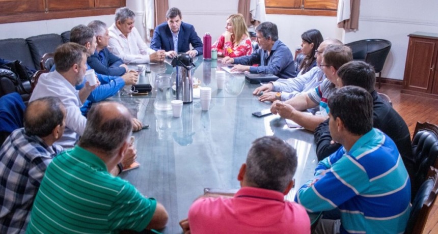 Cuarto intermedio en la paritaria municipal