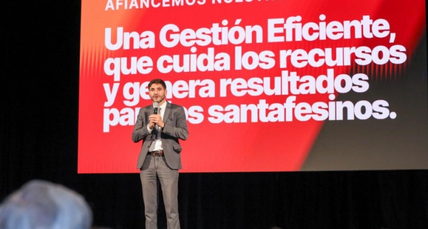 Pullaro llam&oacute; a &ldquo;construir el futuro de Santa Fe con humildad y esfuerzo&rdquo; 