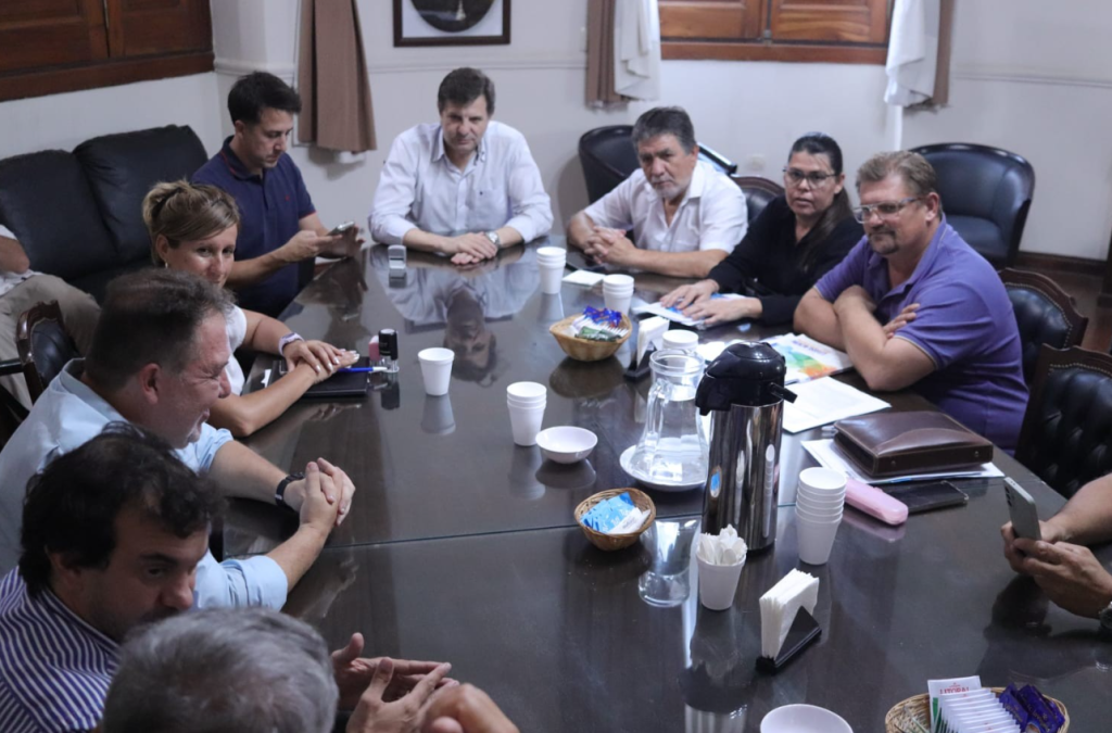 Hubo acuerdo en la paritaria municipal y los trabajadores percibir&aacute;n una suba acumulativa del 19,3 % hasta mayo