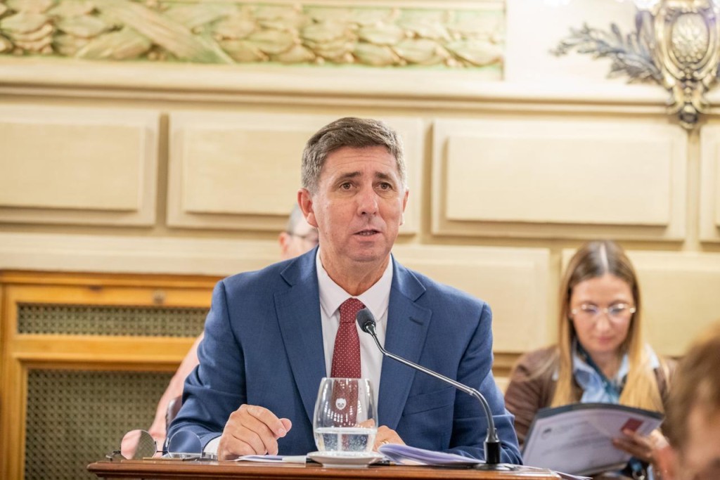 Pirola destac&oacute; la nueva ley que impulsa la autonom&iacute;a municipal en Santa Fe