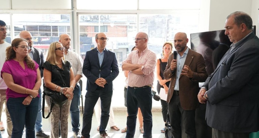 Provincia y Municipio firmaron la extensi&oacute;n del comodato de concesi&oacute;n de la Terminal de &Oacute;mnibus de Santa Fe por 20 a&ntilde;os