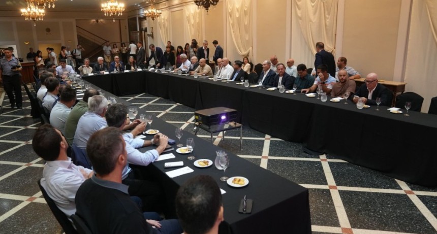 Santa Fe lanz&oacute; Operativo Cosecha 2026 y ya hay fuerte adhesi&oacute;n el sistema Stop 5.0 para ordenar el ingreso de camiones a los puertos