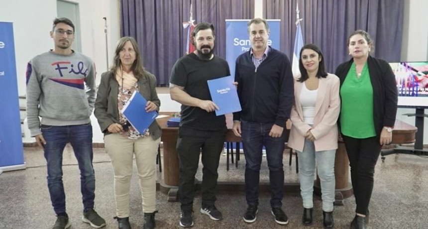 El gobierno de la provincia de Santa Fe realiza una inversi&oacute;n hist&oacute;rica en materia de infancias