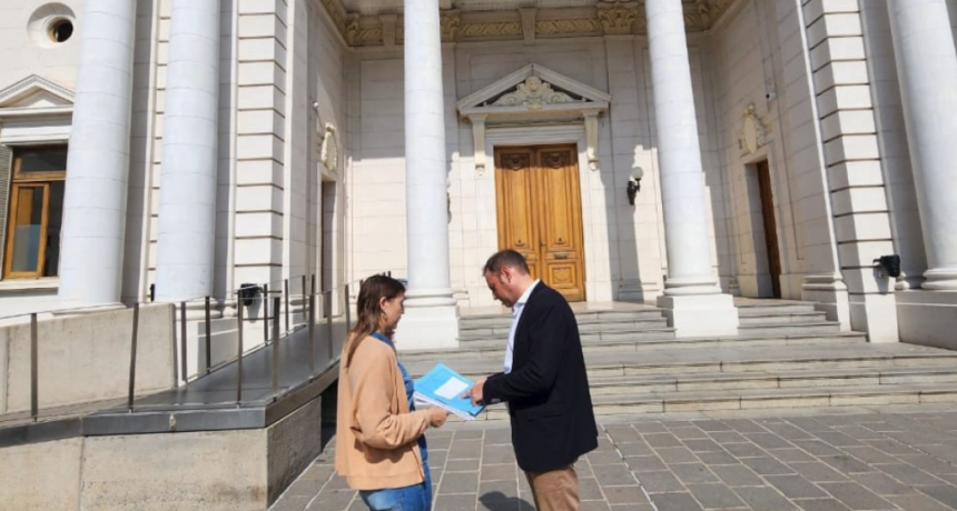 La Provincia ingres&oacute; en el Senado el proyecto de ley del Sistema de Protecci&oacute;n de derechos de los consumidores